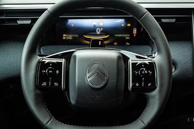 Citroen C5 Aircross Plus eDCT6 1.2 mHEV