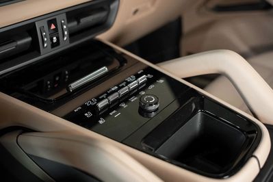 Porsche Cayenne Coupe Black Edition