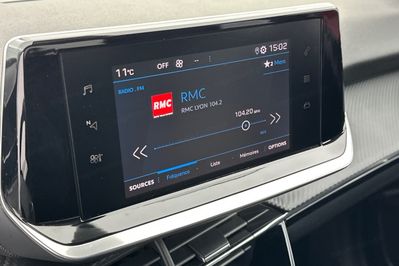 Peugeot 2008 Allure 1.2 PureTech EAT8