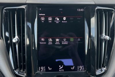 Volvo XC60 B4 B R-Design aut