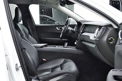 Volvo XC60 B4 D AWD Momentum Pro aut