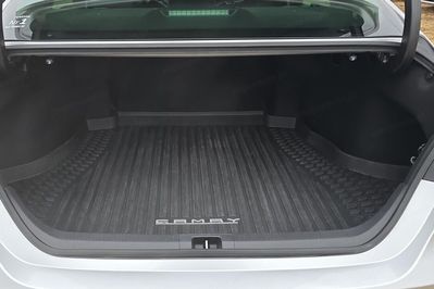 Toyota Camry 2.5 Hybrid Prestige