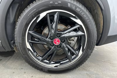 DS DS 7 Performance Line 1.5 BlueHDI AT