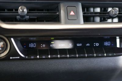 Lexus UX 200 Elegance 2WD