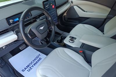 Ford Mustang Mach-E 98KWH Awd