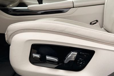 BMW Seria 7 750i xDrive sport-aut