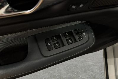 Volvo V60 B4 B R-Design aut