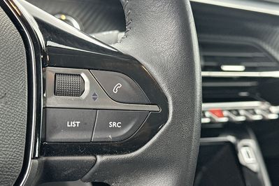 Peugeot 208 Active 1.5 Electric 50 kWh AT