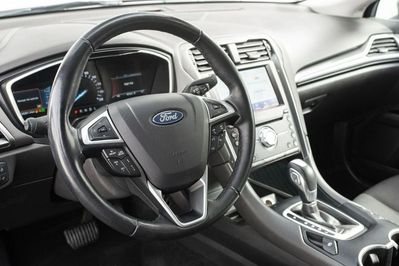 Ford Mondeo 2.0 Hybrid