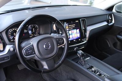 Volvo V60 D3 AWD Momentum Pro