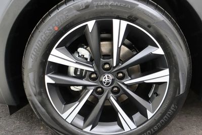 Toyota C-HR Style 2.0 Hybrid Dynamic Force Plug-in