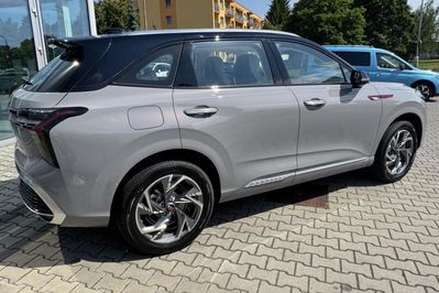 Hongqi HS3 1.5T FWD