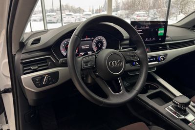 Audi A4 35 TFSI S Line