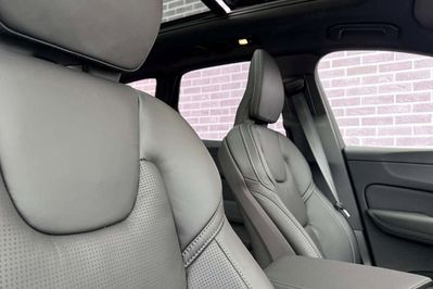 Volvo XC60 B5 AWD Ultra Black Edition