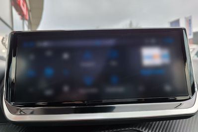 Peugeot 2008 Allure e-DCS 1.2 mHEV
