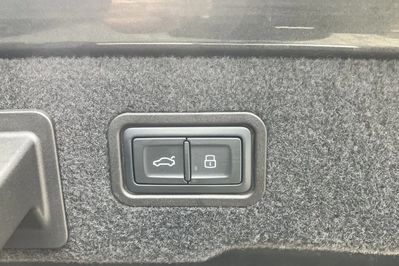 Audi A8 L 55 TFSI mHEV Quattro Tiptr.