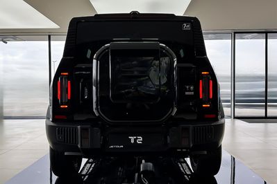 Jetour T2 2.0T 7DCT REAL TIME 4WD