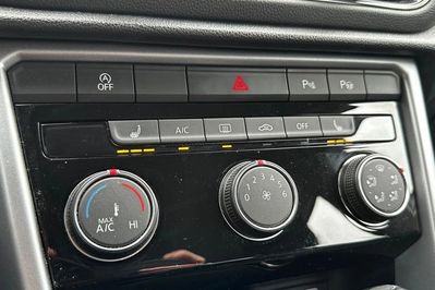 Volkswagen T-Roc 1.5 TSI Life DSG