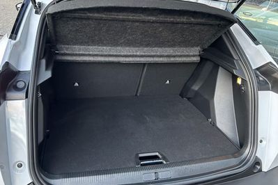 Peugeot 2008 Allure e-DCS 1.2 mHEV