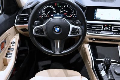 BMW Seria 3 320i Sport Line aut