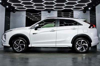 Mitsubishi Eclipse Cross 2.4 PHEV Instyle Plus 4x4