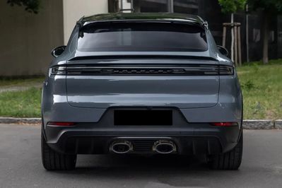 Porsche Cayenne Coupe Turbo E-Hybrid  GT