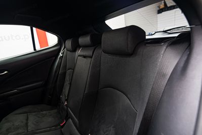 Lexus UX 200 2.0 2WD