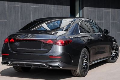 Mercedes Klasa E 300 de  4-Matic AMG