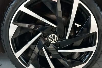 Volkswagen Arteon 2.0 TSI R-Line DSG