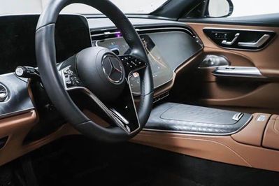 Mercedes Klasa E 220 d 4-Matic Exclusive