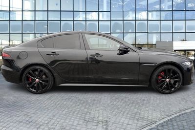 Jaguar XE 2.0 P300 AWD R-Dynamic SE aut