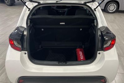 Toyota Yaris Comfort 1.5 Hybrid