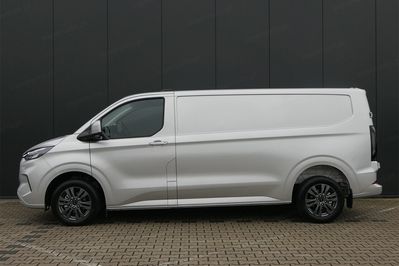 Ford Transit Custom 320 L2H1 Limited A8