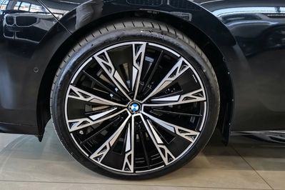 BMW Seria 7 740 xDrive M Sport