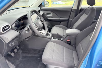 MG ZS 1.5  Standard MT