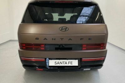 Hyundai Santa Fe 1.6 T-GDI HEV Calligraphy 4WD aut 6os.