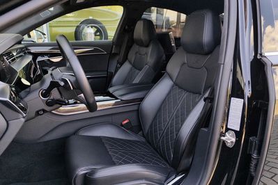 Audi A8 S8 TFSI quattro