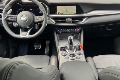 Alfa Romeo Stelvio Turbo Veloce Q4