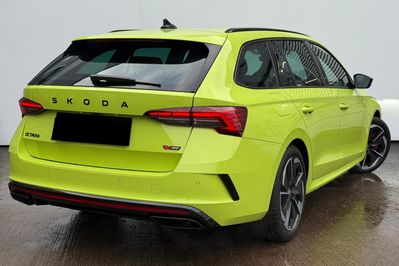 Skoda Octavia RS 2.0 TSI DSG
