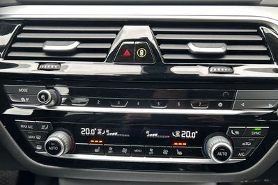 BMW Seria 5 518d aut