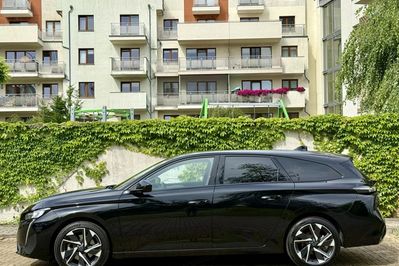 Peugeot 308 1.5 BlueHDi Allure EAT8