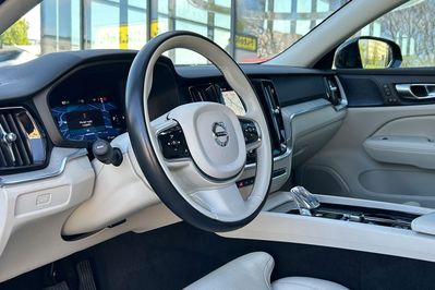 Volvo V60 B4 B Plus Dark aut