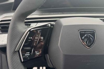 Peugeot 5008 GT 1.2 mHEV e-DCS6