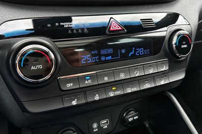 Hyundai Tucson 1.7 CRDI BlueDrive Premium 2WD DCT