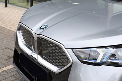 BMW iX2 eDrive20 M Sport