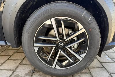 Nissan Juke N-Connecta 1.0 DIG-T AT