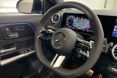 Mercedes GLA 200  AMG Line
