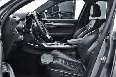 Alfa Romeo Stelvio Turbo Veloce Q4