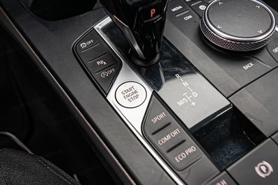 BMW Seria 1 118i Advantage aut