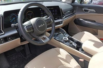 Kia Sportage 1.6 T-GDI HEV Business Line 4WD